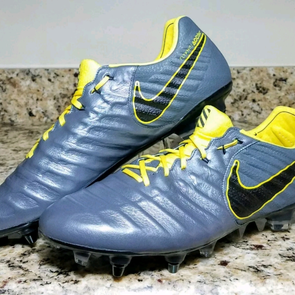 Nike Legend Elite 7 SG PRO ACC cleats